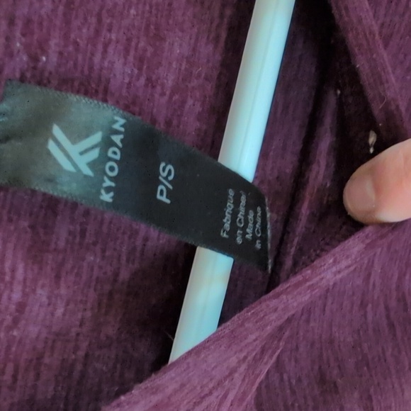 Kyodan Burgundy Tank Top Size Small - Picture 2 of 4